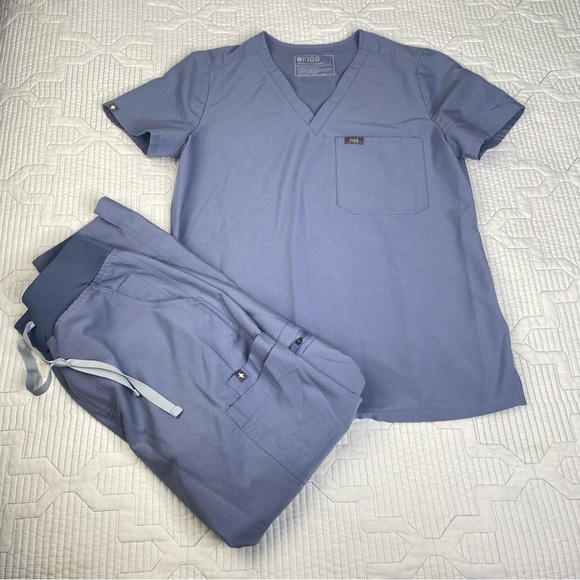 FIGS Scrub Set Caterina One Pocket Top Sz S and Yola Scrub Pant Sz S Vapor Blue - Picture 1 of 16